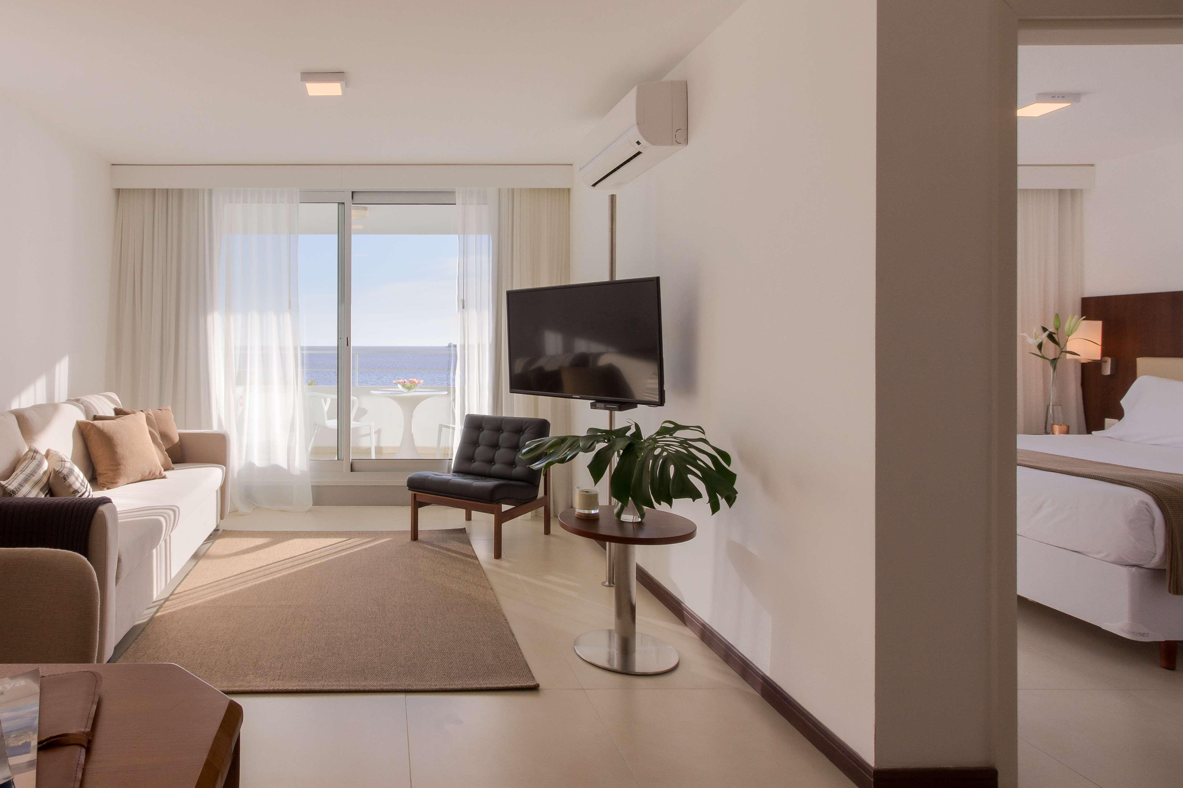 Dazzler By Wyndham Colonia Hotel Colonia del Sacramento Bagian luar foto