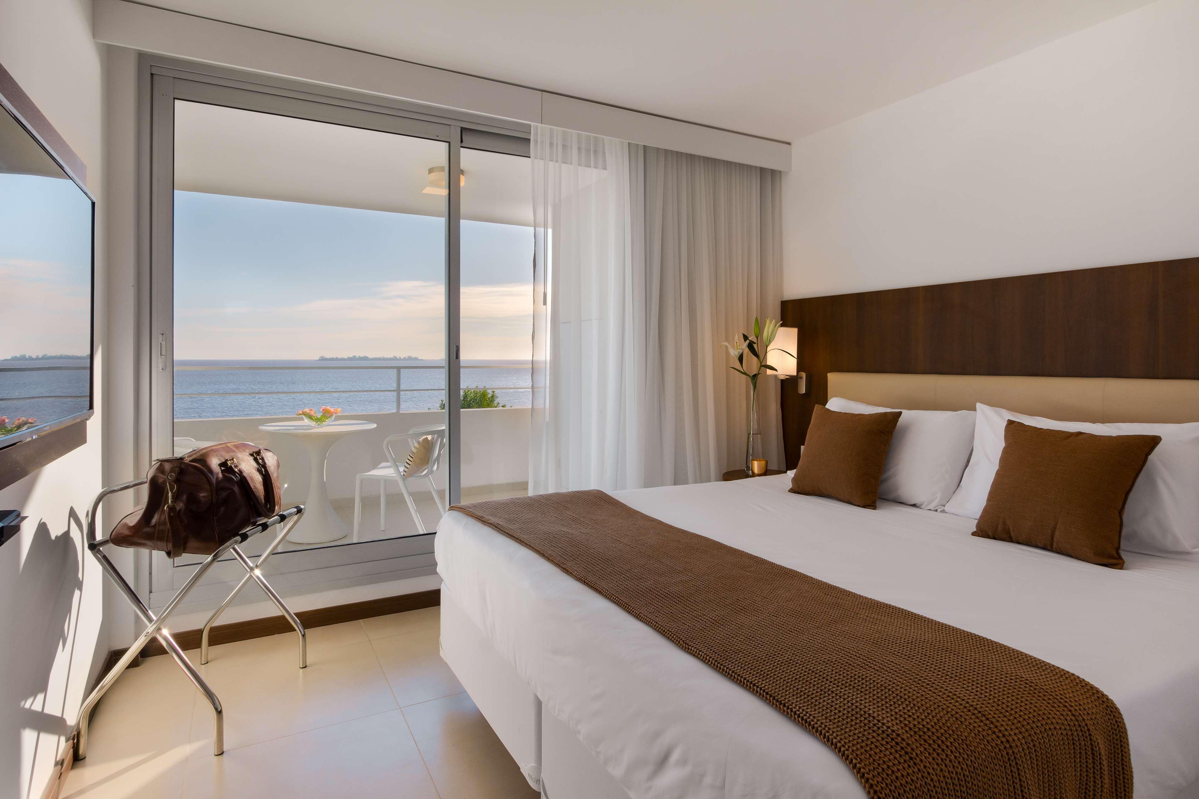 Dazzler By Wyndham Colonia Hotel Colonia del Sacramento Bagian luar foto