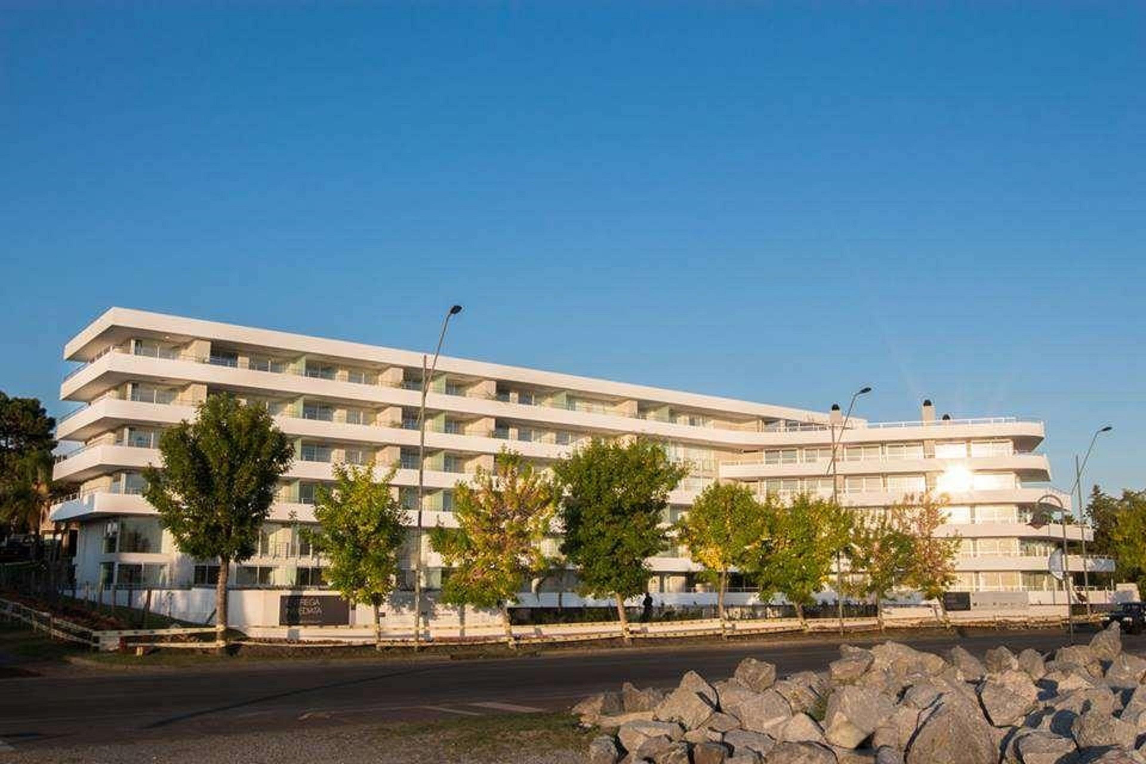 Dazzler By Wyndham Colonia Hotel Colonia del Sacramento Bagian luar foto